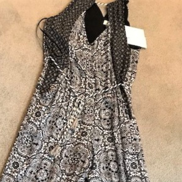 JetSet Diaries Lilith Pantsuit  4 Long New w/ tags - Picture 2 of 5